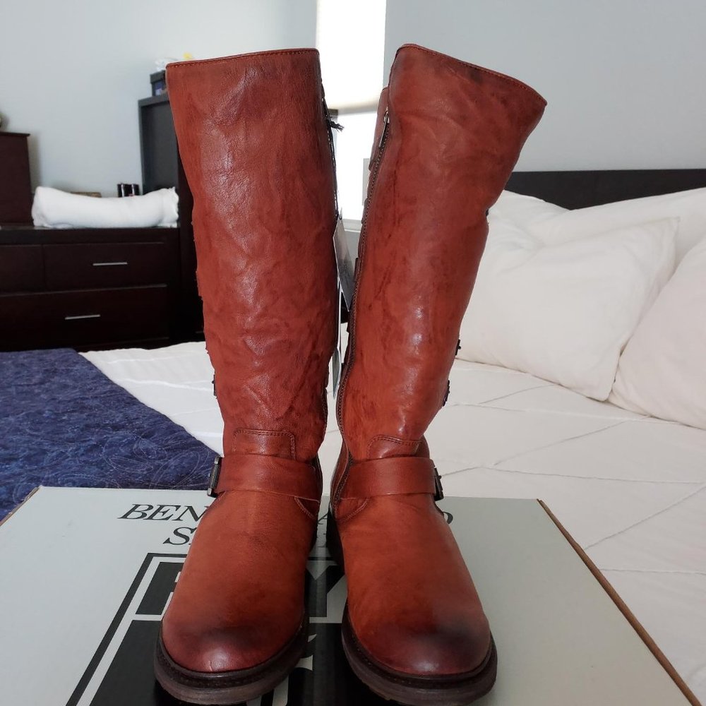 NIB Frye Valerie tall belted boots, cognac, fully fur lined!  8.5 (more like 8) - Picture 3 of 13